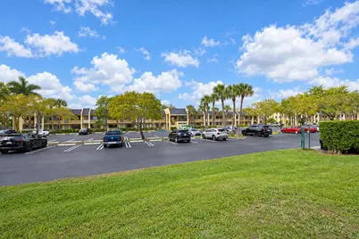 1509 Meadows Circle W, Boynton Beach, FL 33436 - Photo 18