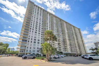 230 174th Street #Apt 417, Sunny Isles Beach, FL 33160 - Photo 30