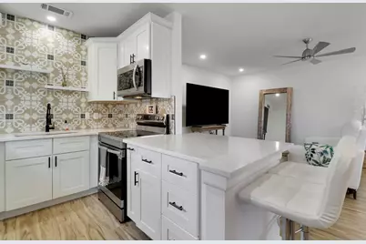 112 Salisbury #E, West Palm Beach, FL 33417 - Photo 10