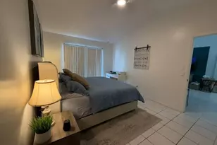 1437 Royal Forest Ct, West Palm Beach, FL 33406 - Photo 4