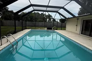 142 NE Bracken Rd, Port Saint Lucie, FL 34983 - Photo 4