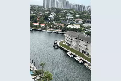 427 Golden Isles Drive #14c, Hallandale Beach, FL 33009 - Photo 14