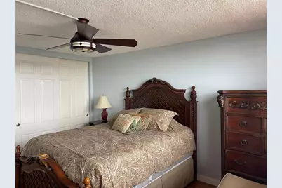 427 Golden Isles Drive #14c, Hallandale Beach, FL 33009 - Photo 8