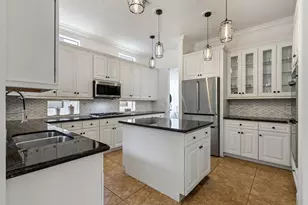10325 Medicis Pl, Wellington, FL 33449 - Photo 6