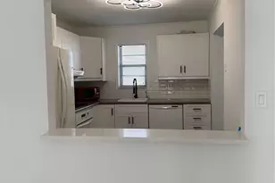 9440 SW 8th St, Boca Raton, FL 33428 - Photo 6