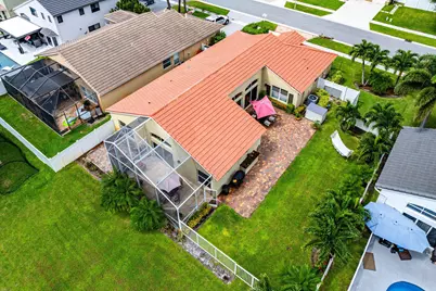 5054 Prairie Dunes Village Circle, Lake Worth, FL 33463 - Photo 32