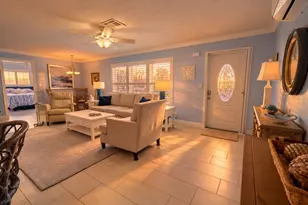 121 Tacoma Ln, Palm Beach Shores, FL 33404 - Photo 6