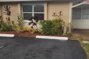 8539 NW 23rd Manor, Coral Springs, FL 33065 - Photo 2