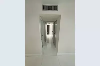 600 NE 36th Street #1111, Miami, FL 33137 - Photo 12