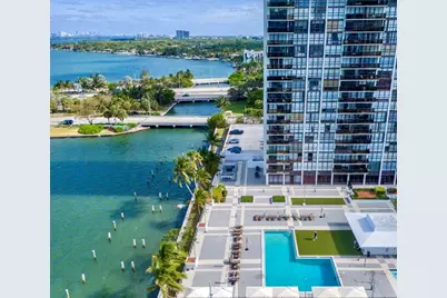 600 NE 36th Street #1111, Miami, FL 33137 - Photo 2