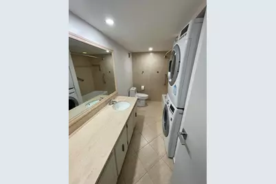 600 NE 36th Street #1111, Miami, FL 33137 - Photo 8