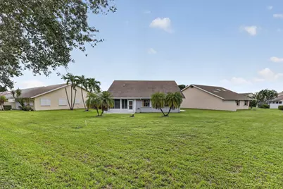 3914 Dafilee Circle, West Palm Beach, FL 33417 - Photo 36