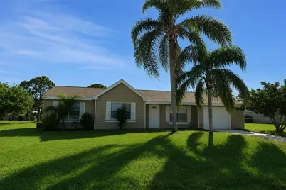 374 SW Eastport Circle, Port Saint Lucie, FL 34953 - Photo 1