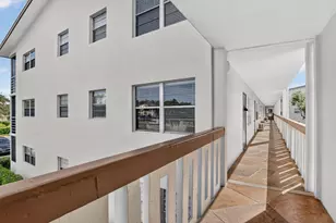 150 Mansfield D, Boca Raton, FL 33434 - Photo 2