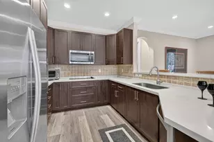 2790 Kinsington Cir, Weston, FL 33332 - Photo 2