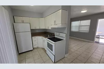 16951 NE 18th Avenue #6, North Miami Beach, FL 33162 - Photo 4