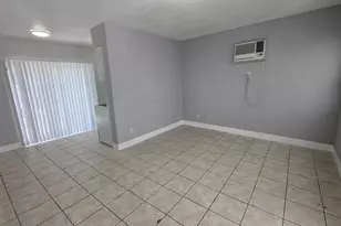 16951 NE 18th Ave, North Miami Beach, FL 33162 - Photo 2