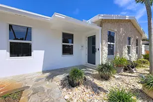 2621 NE 51st Ct, Lighthouse Point, FL 33064 - Photo 20