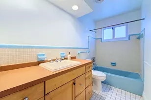 2621 NE 51st Ct, Lighthouse Point, FL 33064 - Photo 10
