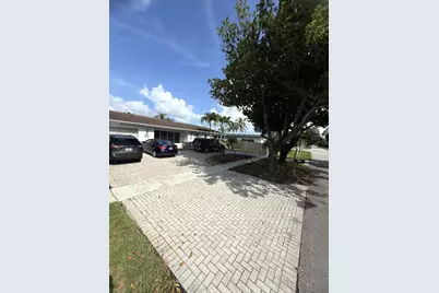501 NW 98th Avenue, Pembroke Pines, FL 33024 - Photo 6