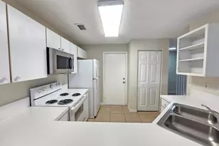 145 Fox Meadow Run, Jupiter, FL 33458 - Photo 6