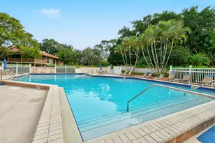 407 Brackenwood Ln S, Palm Beach Gardens, FL 33418 - Photo 44