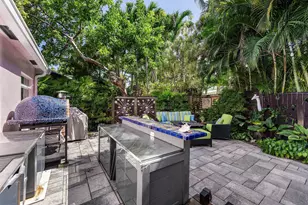 742 Park Dr W, Boca Raton, FL 33432 - Photo 18