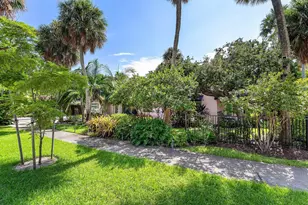 742 Park Dr W, Boca Raton, FL 33432 - Photo 26
