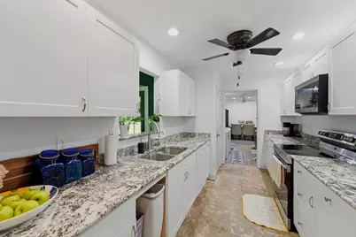 13885 157th Court N, Jupiter, FL 33478 - Photo 12
