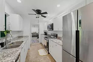13885 157th Ct N, Jupiter, FL 33478 - Photo 10
