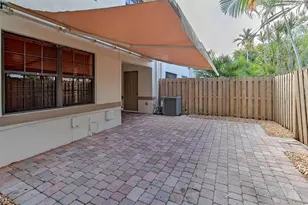 223 City View Dr, Fort Lauderdale, FL 33311 - Photo 22