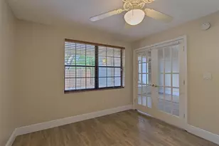 223 City View Dr, Fort Lauderdale, FL 33311 - Photo 14