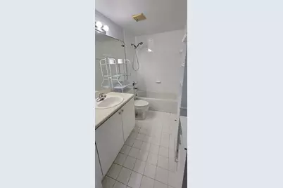 5099 NW 7th Street #902, Miami, FL 33126 - Photo 14