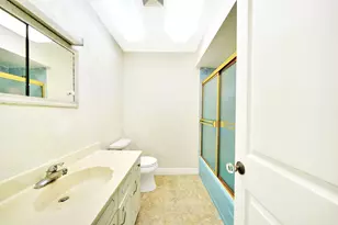 2701 Middle River Dr, Fort Lauderdale, FL 33306 - Photo 16