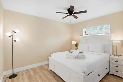 6880 Kingston Drive, Lake Worth, FL 33462 - Photo 18