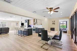6880 Kingston Dr, Lake Worth, FL 33462 - Photo 10