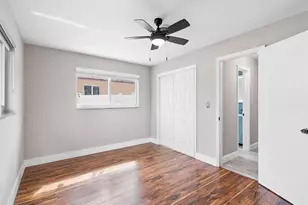 300 SE 10th St, Pompano Beach, FL 33060 - Photo 22