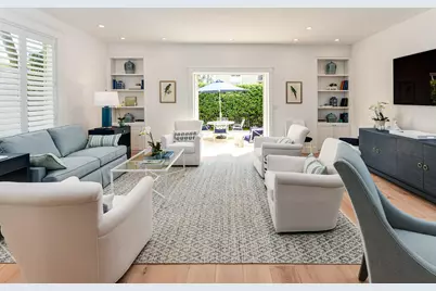 400 Chilean Avenue #3, Palm Beach, FL 33480 - Photo 2