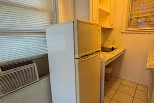 1217 SE 1st St, Fort Lauderdale, FL 33301 - Photo 4