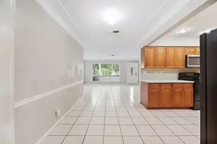 831 NW 43rd Ave, Coconut Creek, FL 33066 - Photo 4