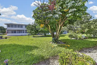 332 Northampton Q, West Palm Beach, FL 33417 - Photo 14