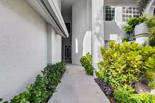 11611 Briarwood Cir, Boynton Beach, FL 33437 - Photo 4