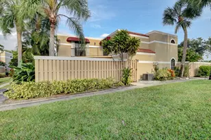 4145 Village Dr, Delray Beach, FL 33445 - Photo 8