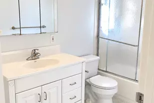 2004 Waterview Cir, Palm Springs, FL 33461 - Photo 8