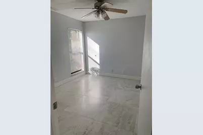 2004 Waterview Circle, Palm Springs, FL 33461 - Photo 6
