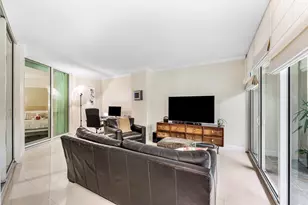 411 N New River Dr E, Fort Lauderdale, FL 33301 - Photo 16