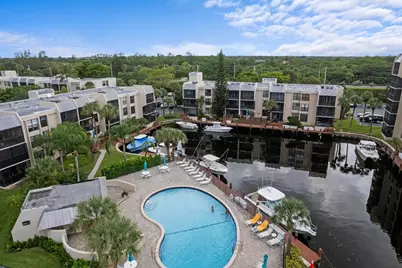 16 Royal Palm Way #205, Boca Raton, FL 33432 - Photo 2