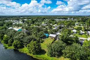 5275 SE Horizon Ave, Stuart, FL 34997 - Photo 2