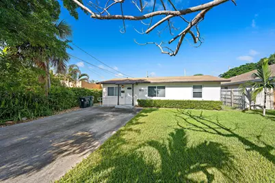 1615 S N Street, Lake Worth, FL 33460 - Photo 2