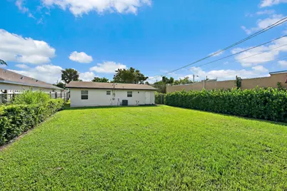 1615 S N Street, Lake Worth, FL 33460 - Photo 14